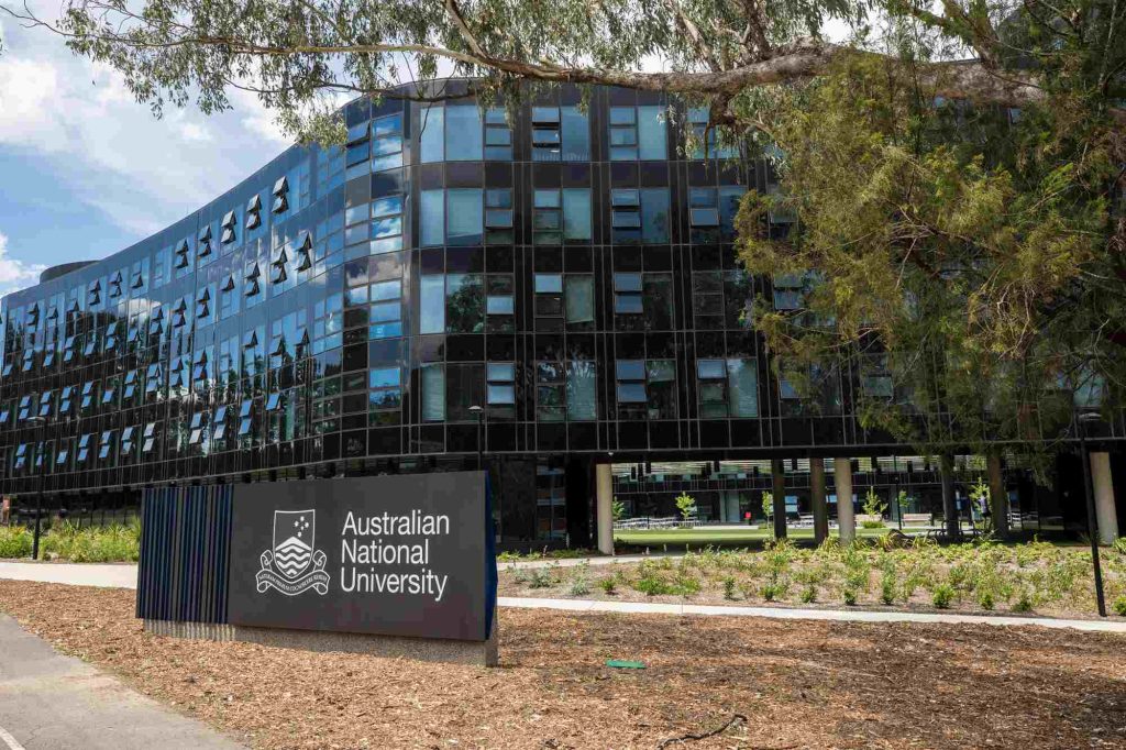  Australian National University (ANU)